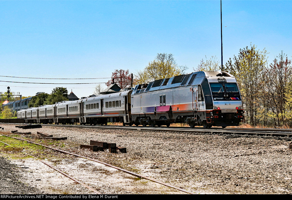 NJT 4537 on train 1114